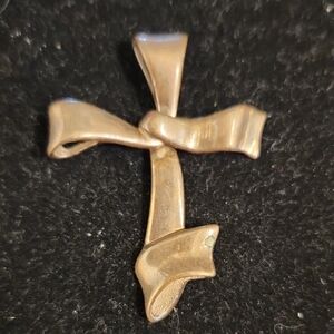 Silver .925 Cross Pendant